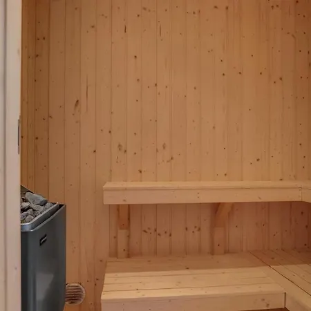 Lovely In With Sauna Сasa de vacaciones *