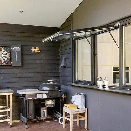 Holiday home Amazing In With Wifi Hals